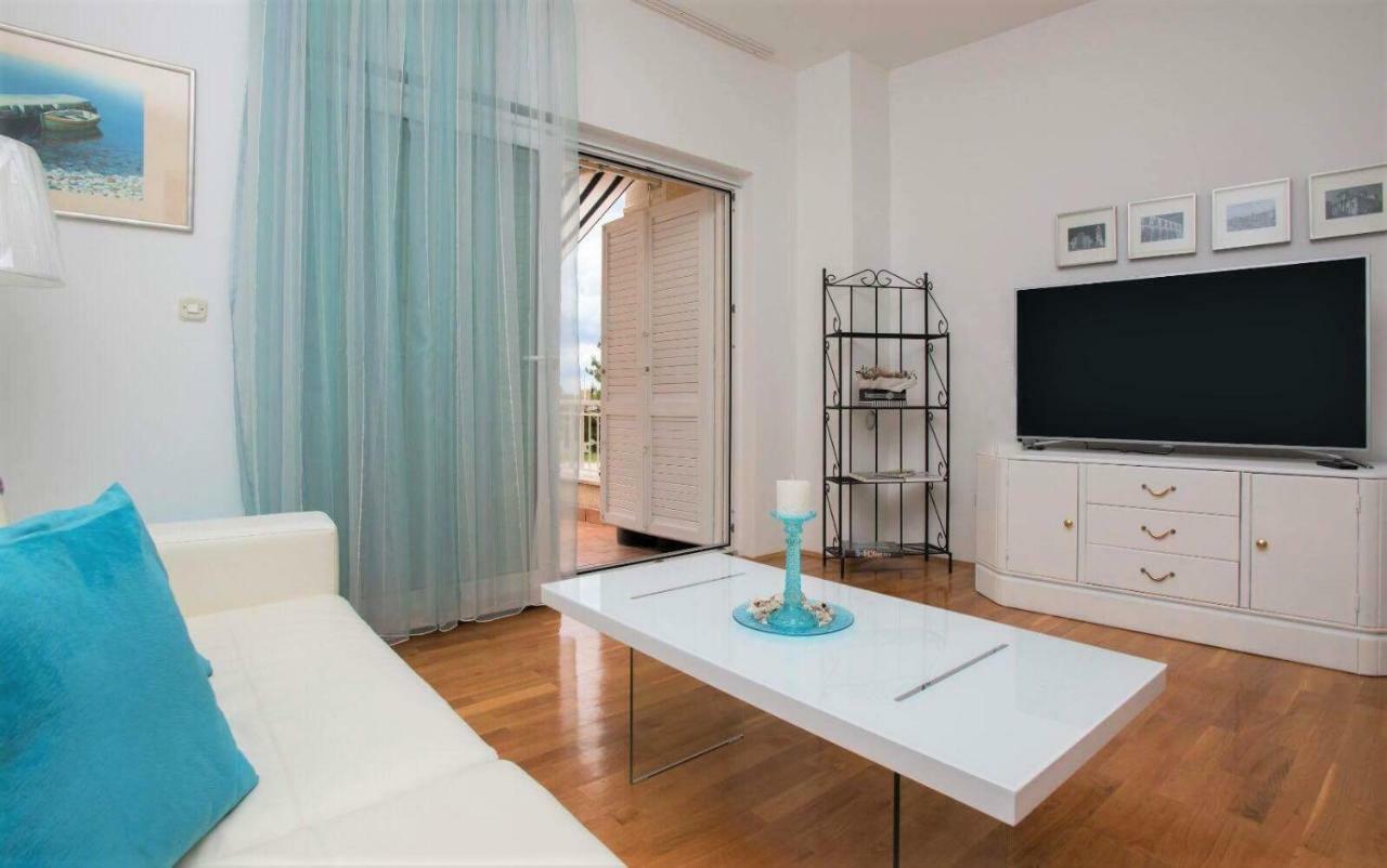 Апартаменты Andor - Lux, Two Beautiful Terraces With Sea & Sunset View Макарска Экстерьер фото
